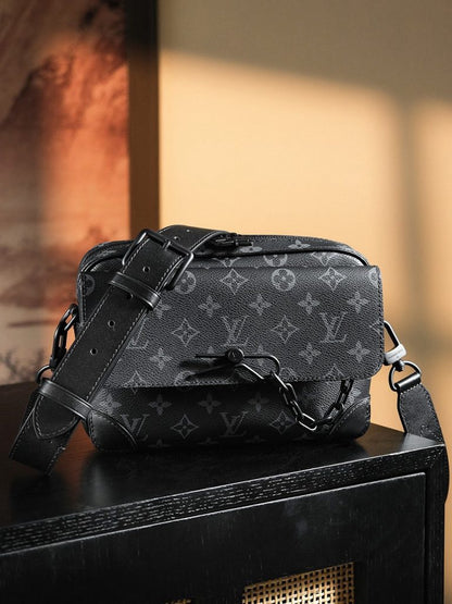 LV Steamer Messenger