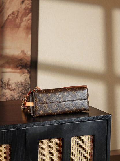 LV Carryall BB