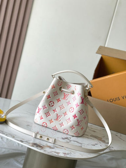 LV Neonoe BB