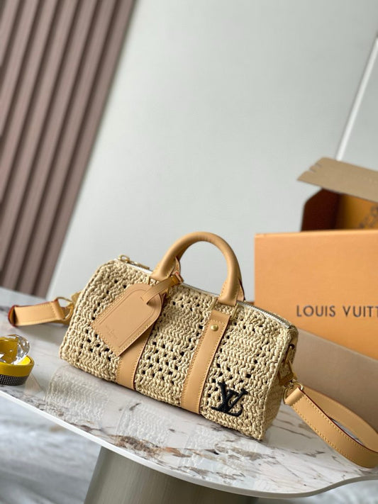 LV Keepall Bandouliere 25