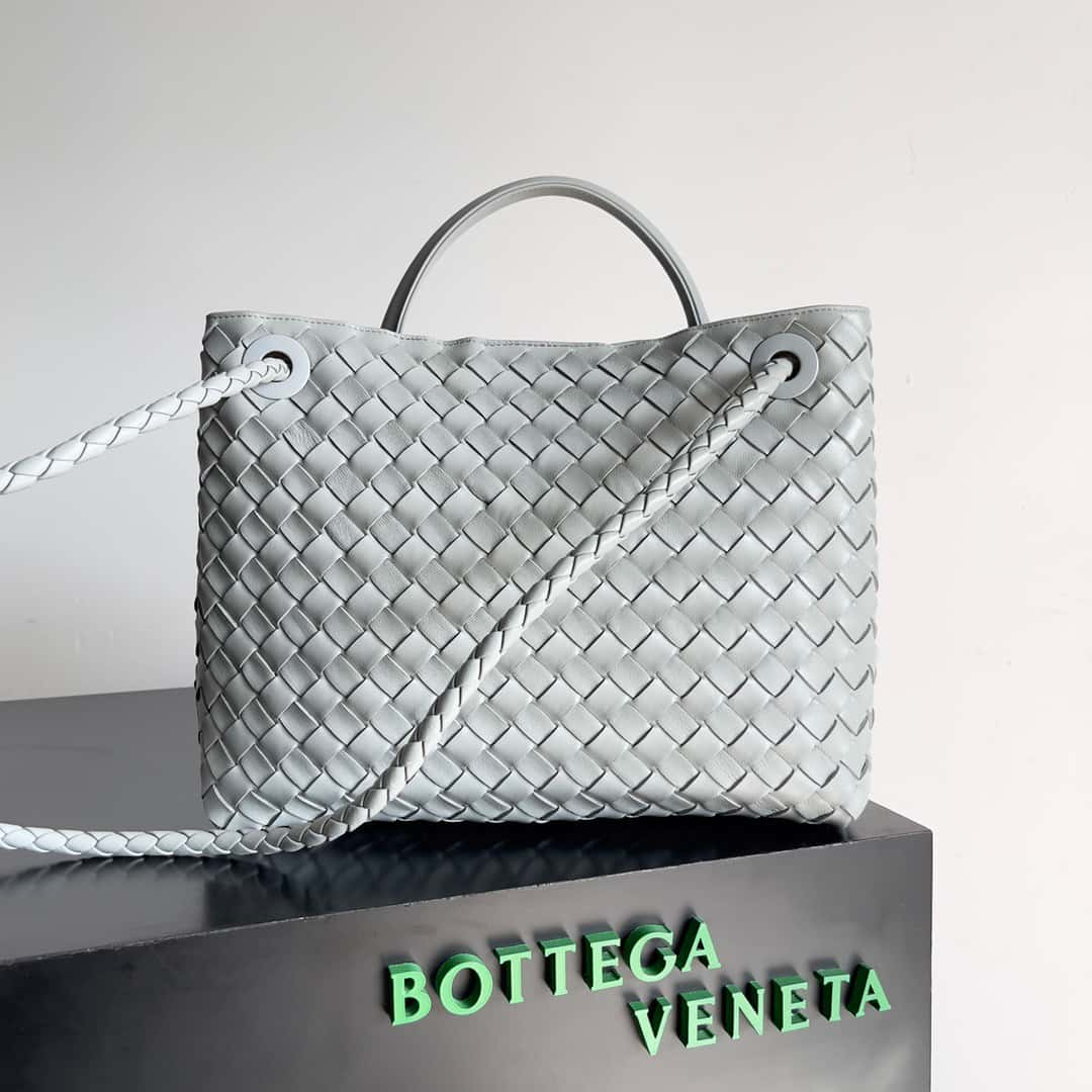 BOTTEGA VENETA Andiamo Medium Bag Agate Grey