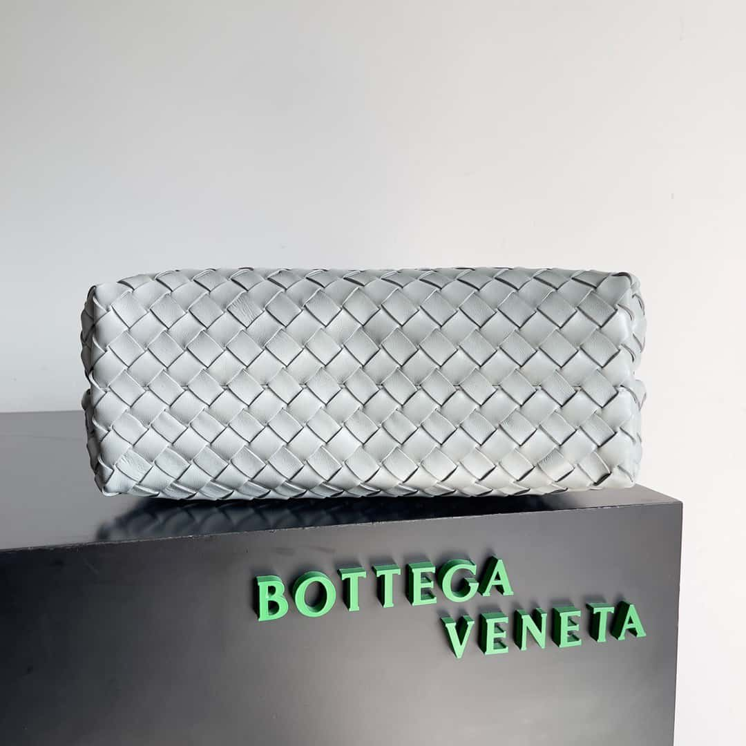 BOTTEGA VENETA Andiamo Medium Bag Agate Grey