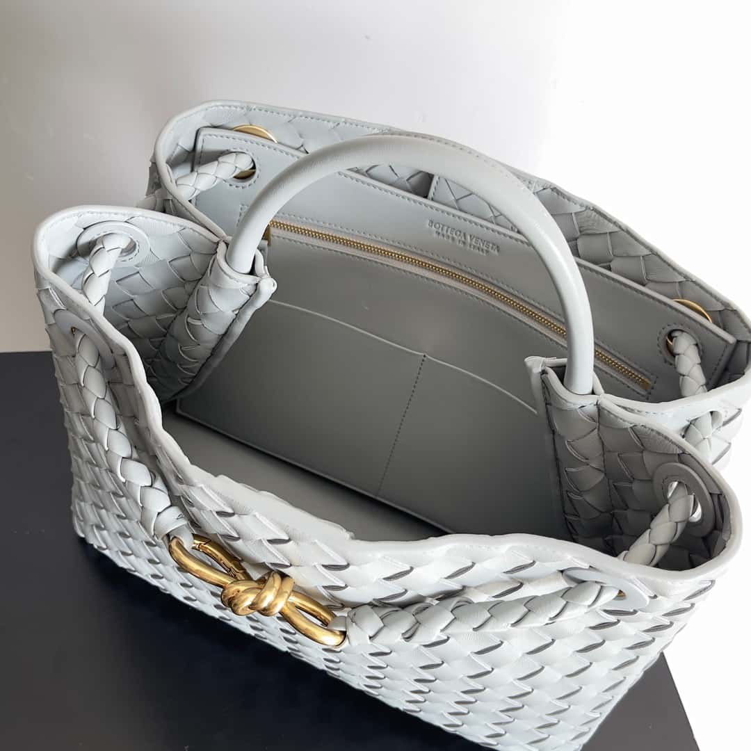 BOTTEGA VENETA Andiamo Medium Bag Agate Grey