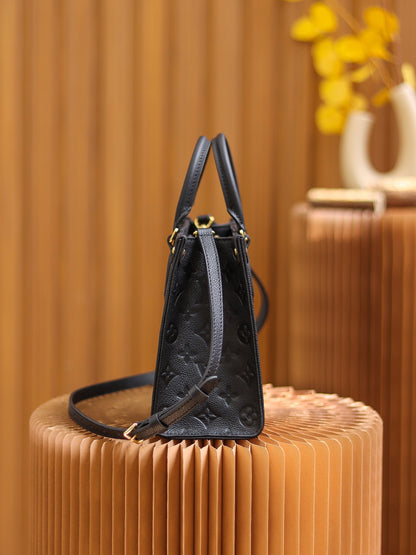 LV  OnTheGo PM Black