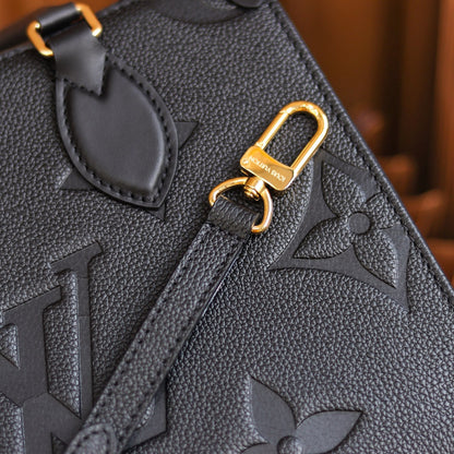 LV  OnTheGo PM Black