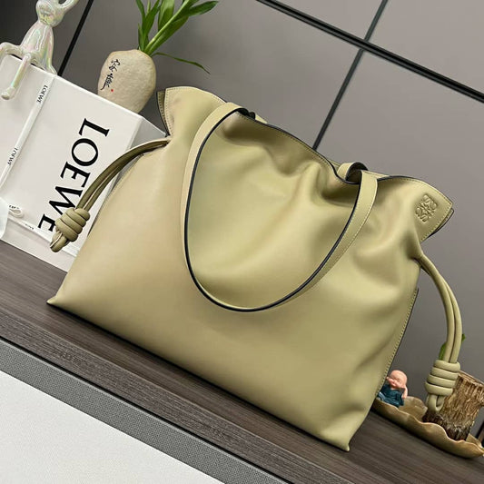 LOEWE Flamenco Clay Green Large