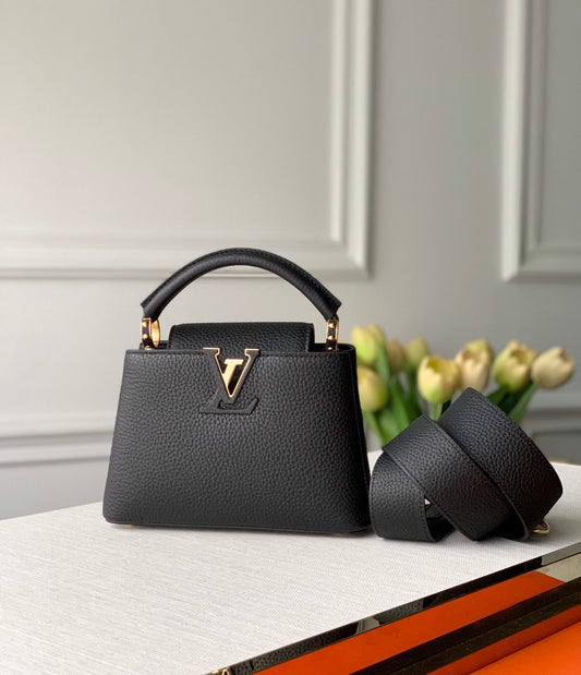 LV Capucines Mini Black