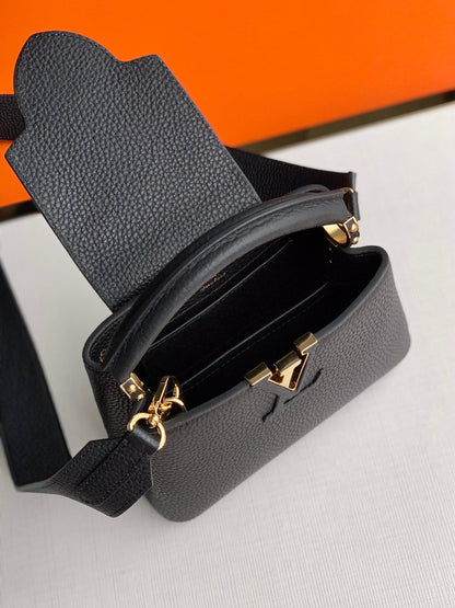 LV Capucines Mini Black