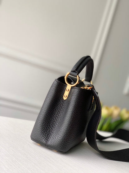 LV Capucines Mini Black