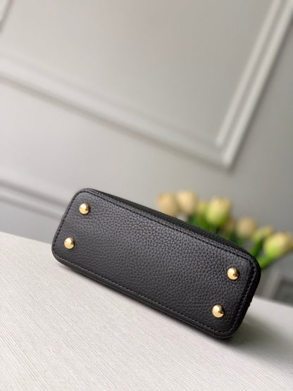 LV Capucines Mini Black