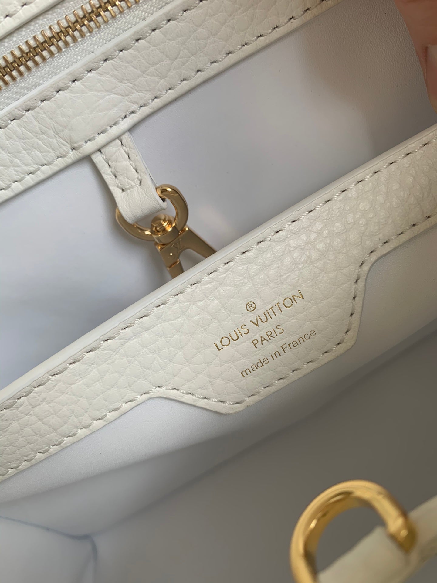 LV Capucines BB Snow