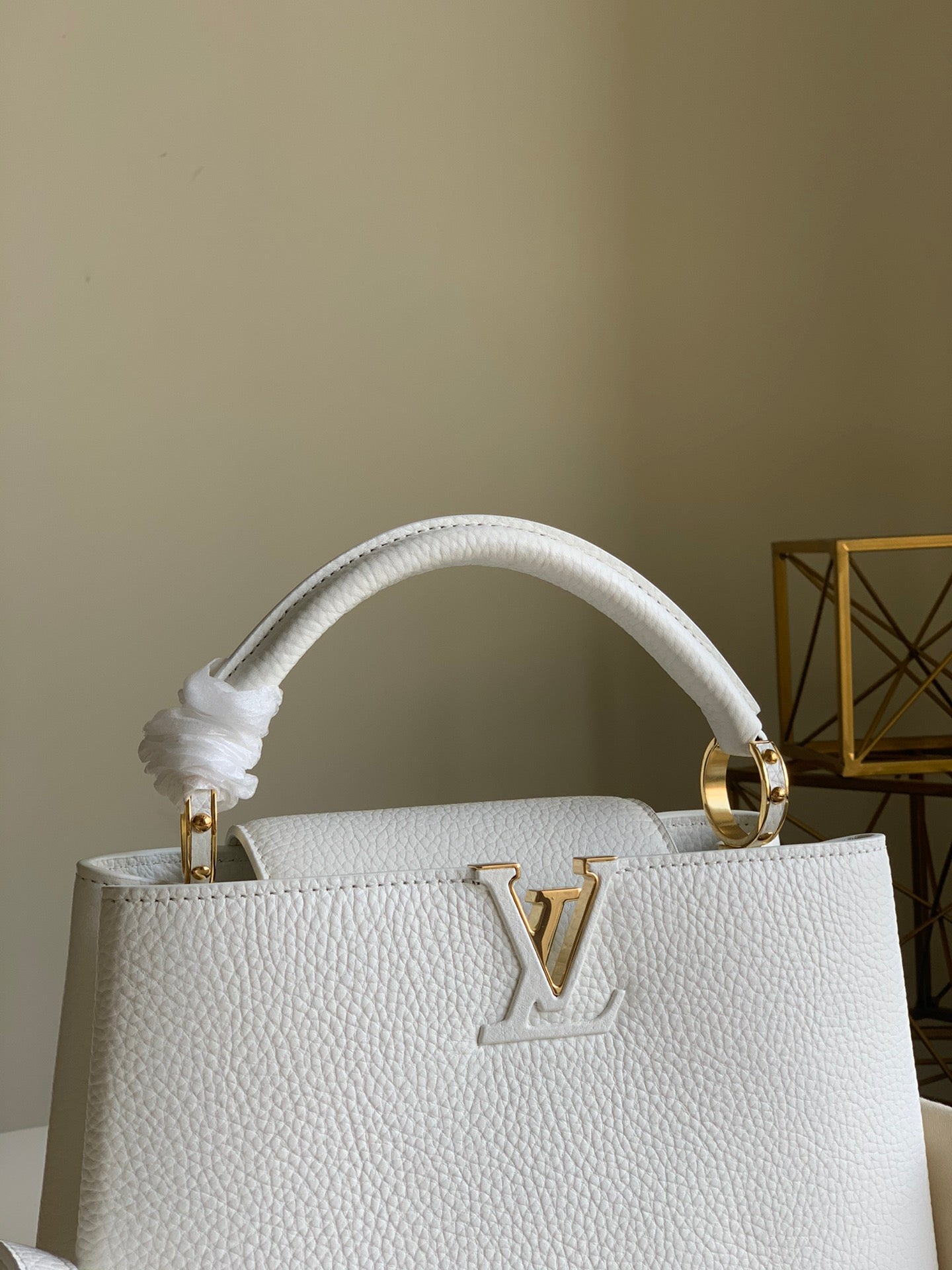 LV Capucines BB Snow