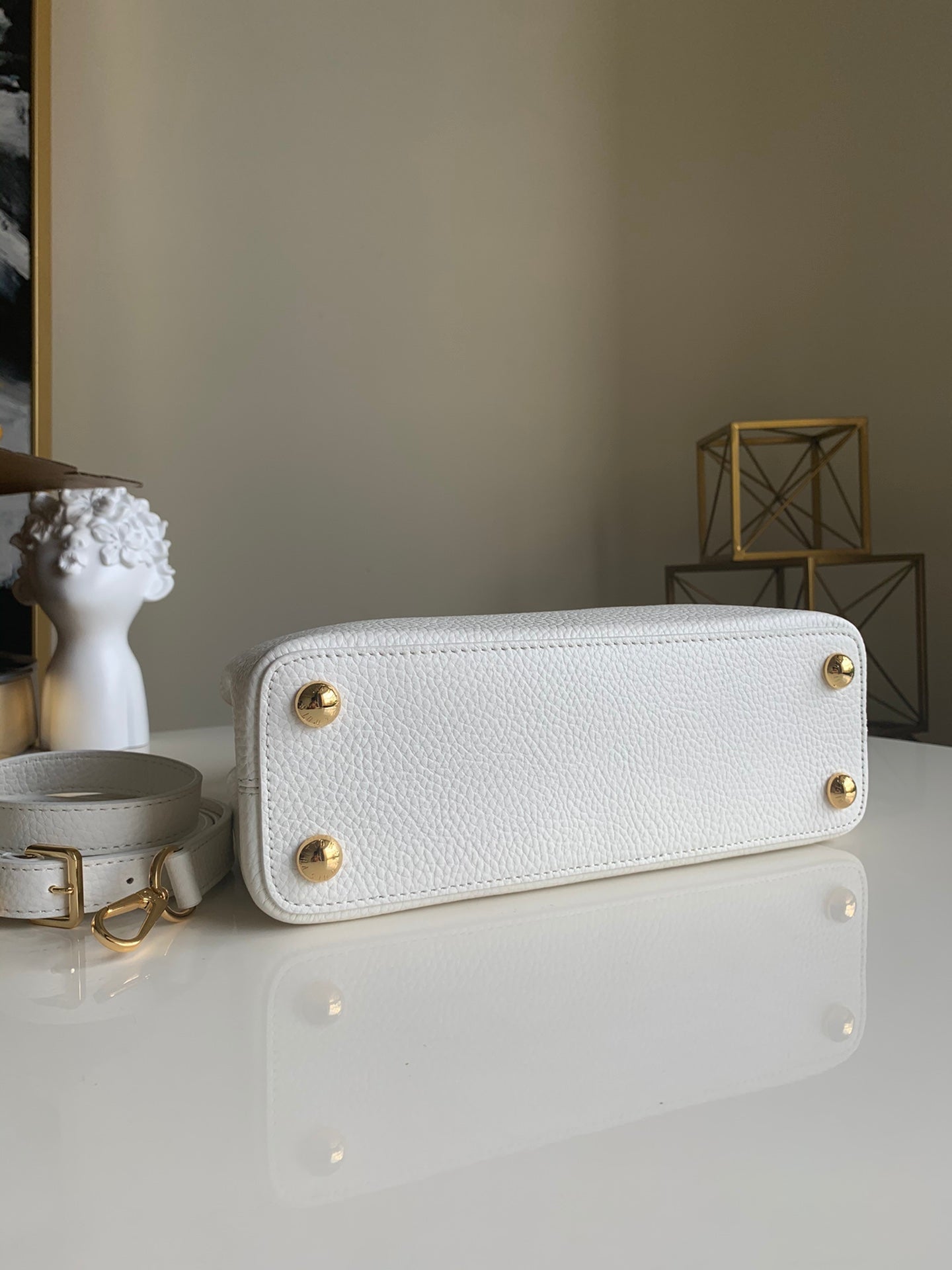 LV Capucines BB Snow