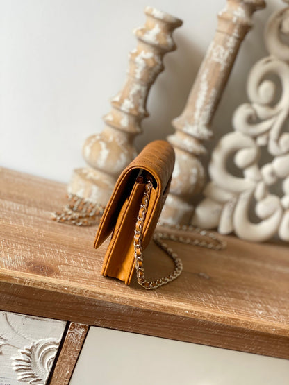 CC Classic Wallet On Chain Tan