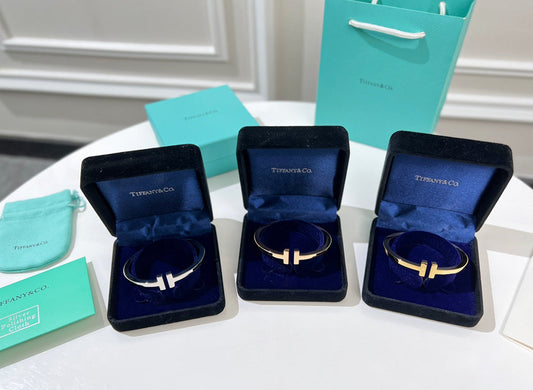 TIFFANY & CO Tiffany T Collection