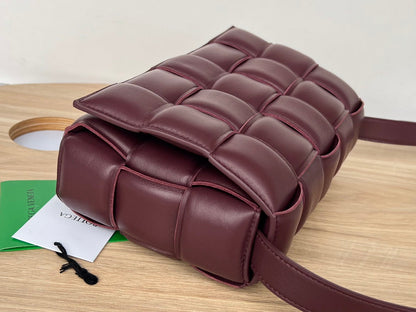 BV Padded Cassette Burgundy