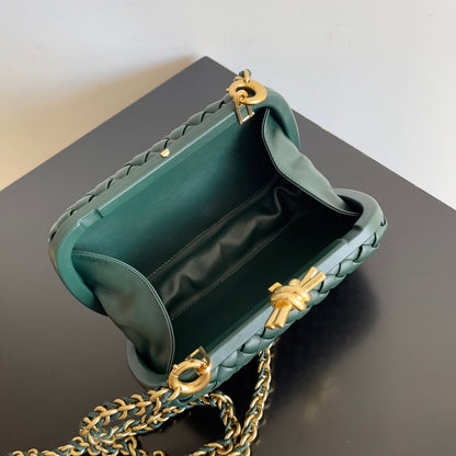BV Knot Chain