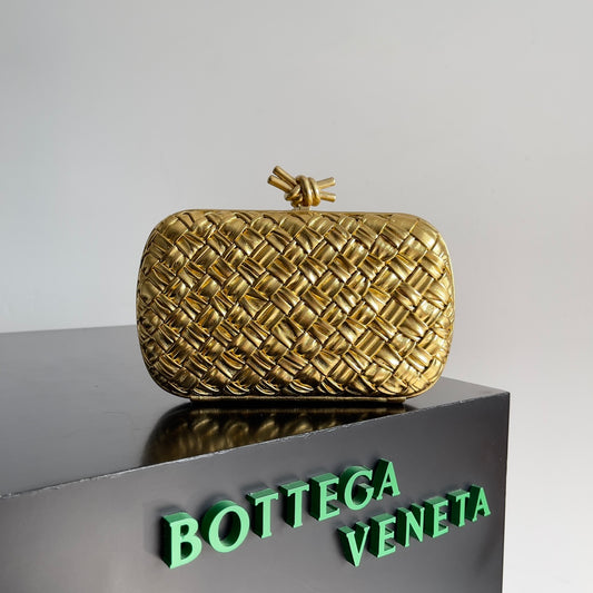 BV Knot Foulard