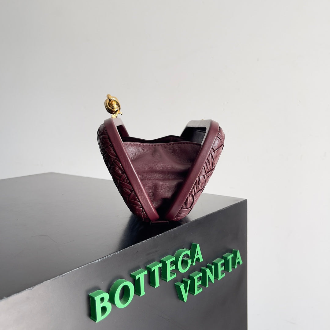 BV Knot Foulard