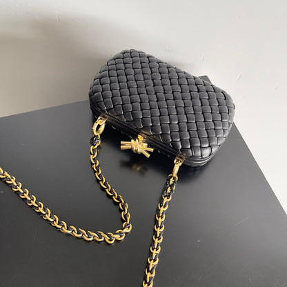 BV Knot Chain