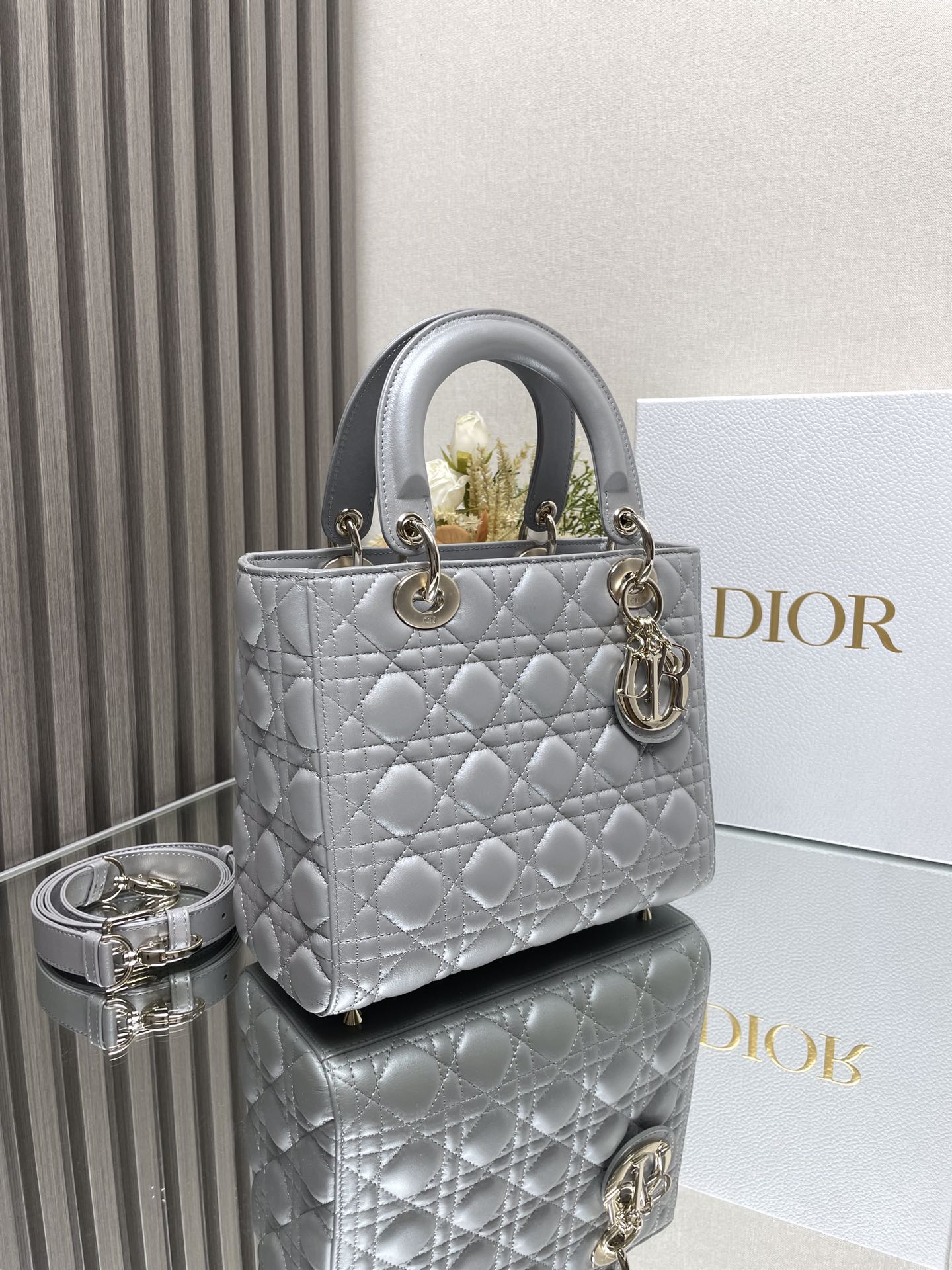 Lady D Small