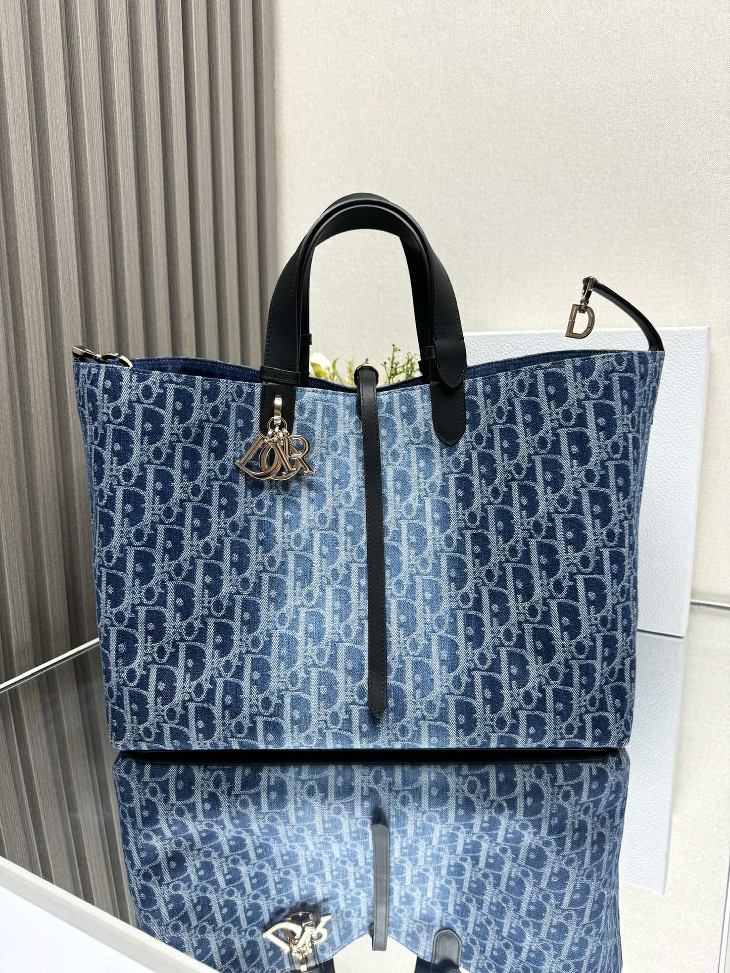 Toujours Large Bag