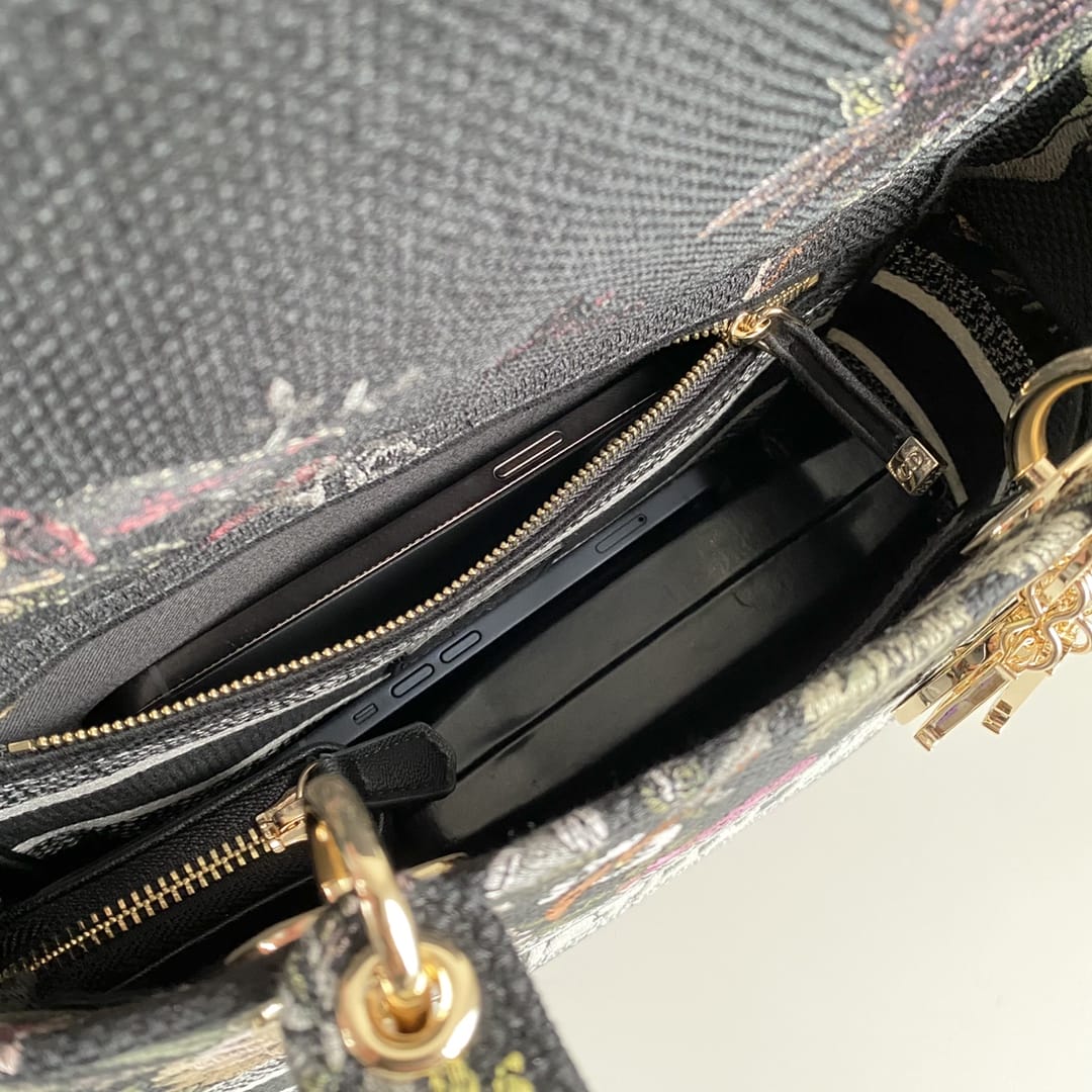 Medium Lady D-Lite Bag Multicolor Jardin Botanique Embroidery