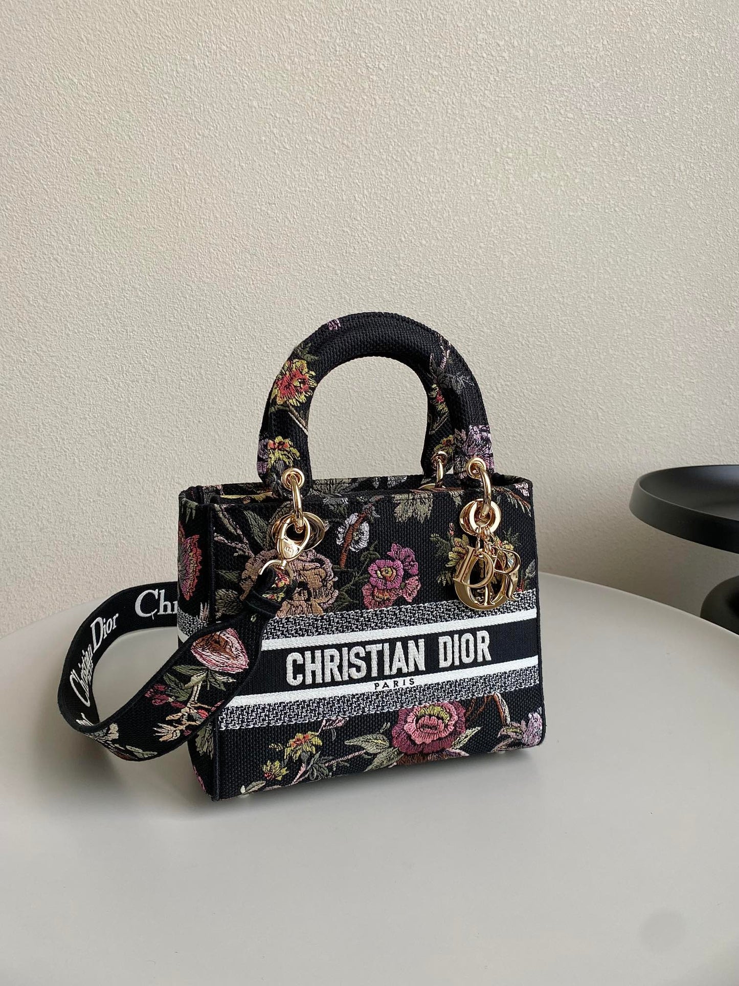 Medium Lady D-Lite Bag Multicolor Jardin Botanique Embroidery