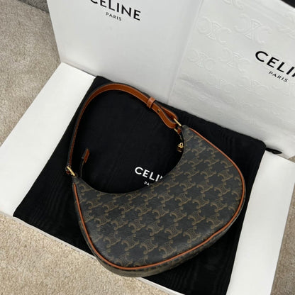 CEL Ava Triomphe Canvas Black