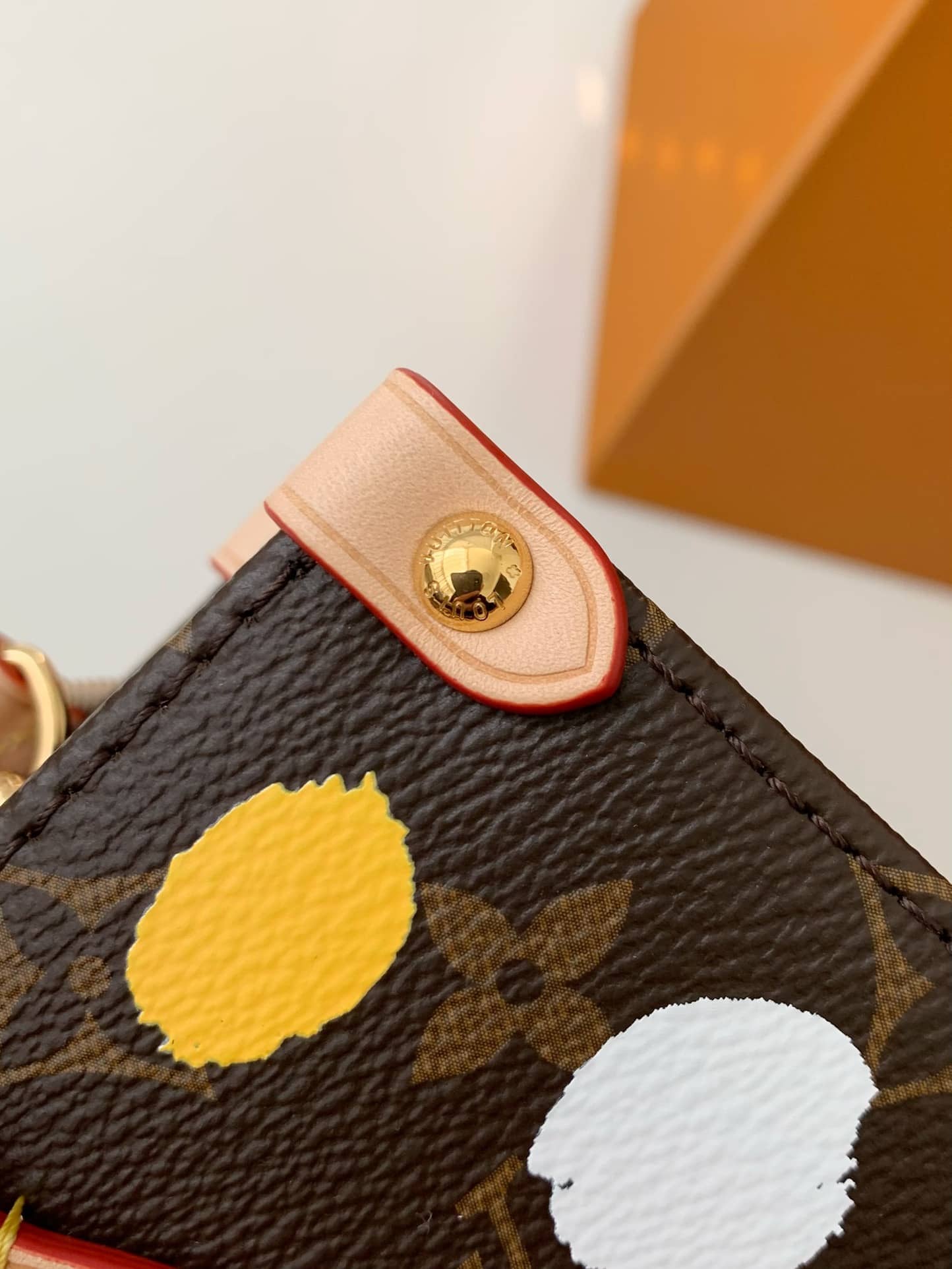 LV  x YAYOI KUSAMA OnTheGo PM Painted Dots