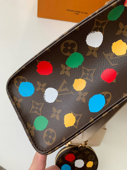 LV  x YAYOI KUSAMA OnTheGo PM Painted Dots