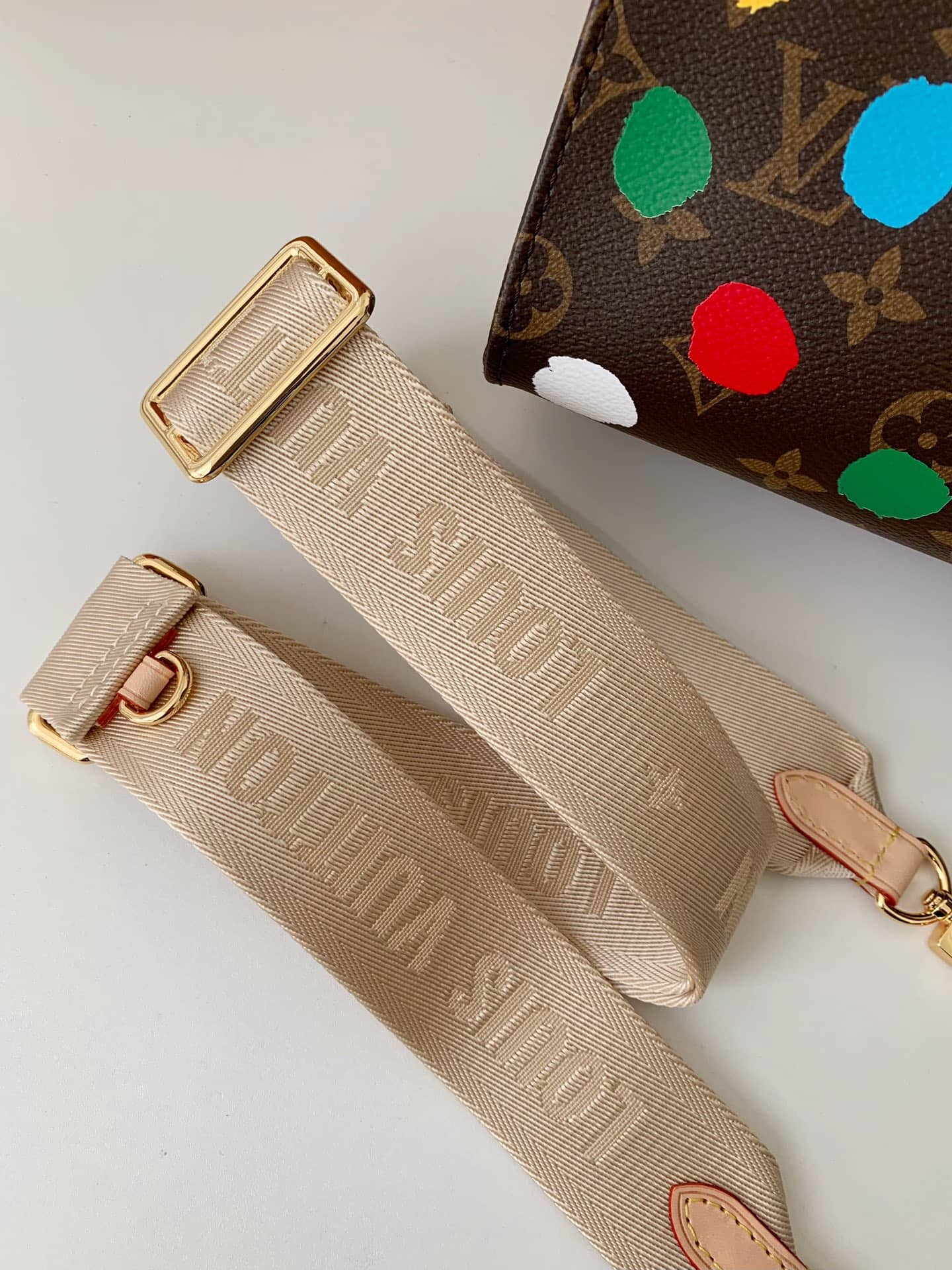 LV  x YAYOI KUSAMA OnTheGo PM Painted Dots