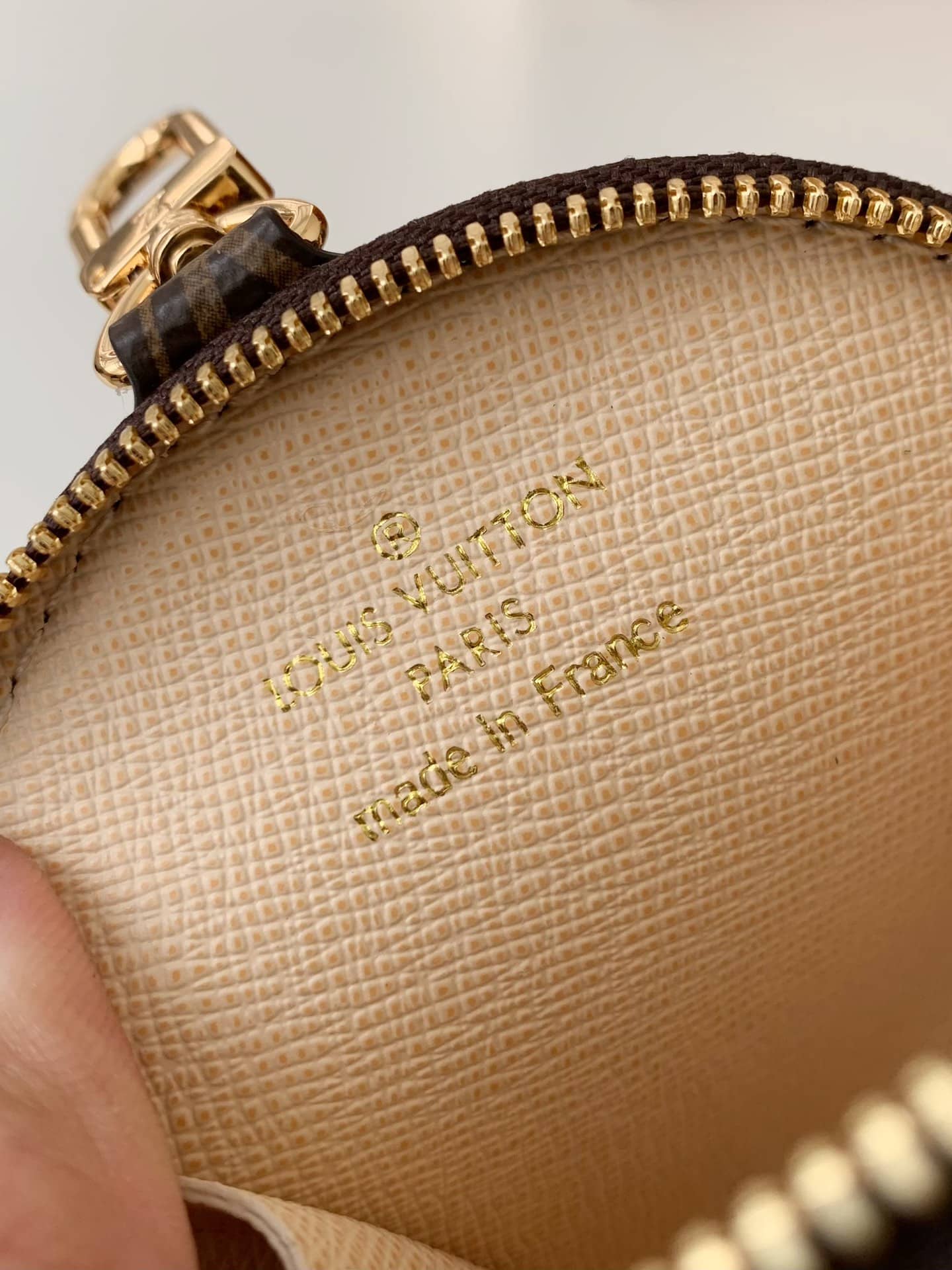 LV  x YAYOI KUSAMA OnTheGo PM Painted Dots