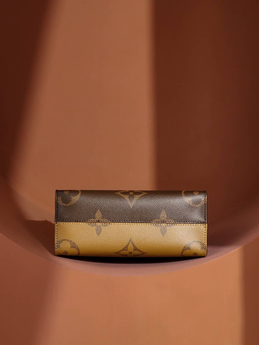 LV OnTheGo PM Brown