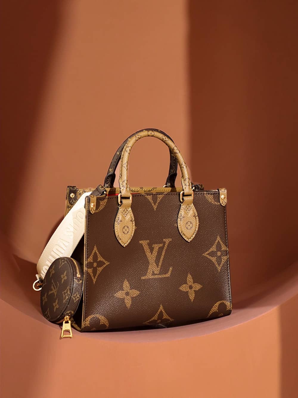 LV OnTheGo PM Brown