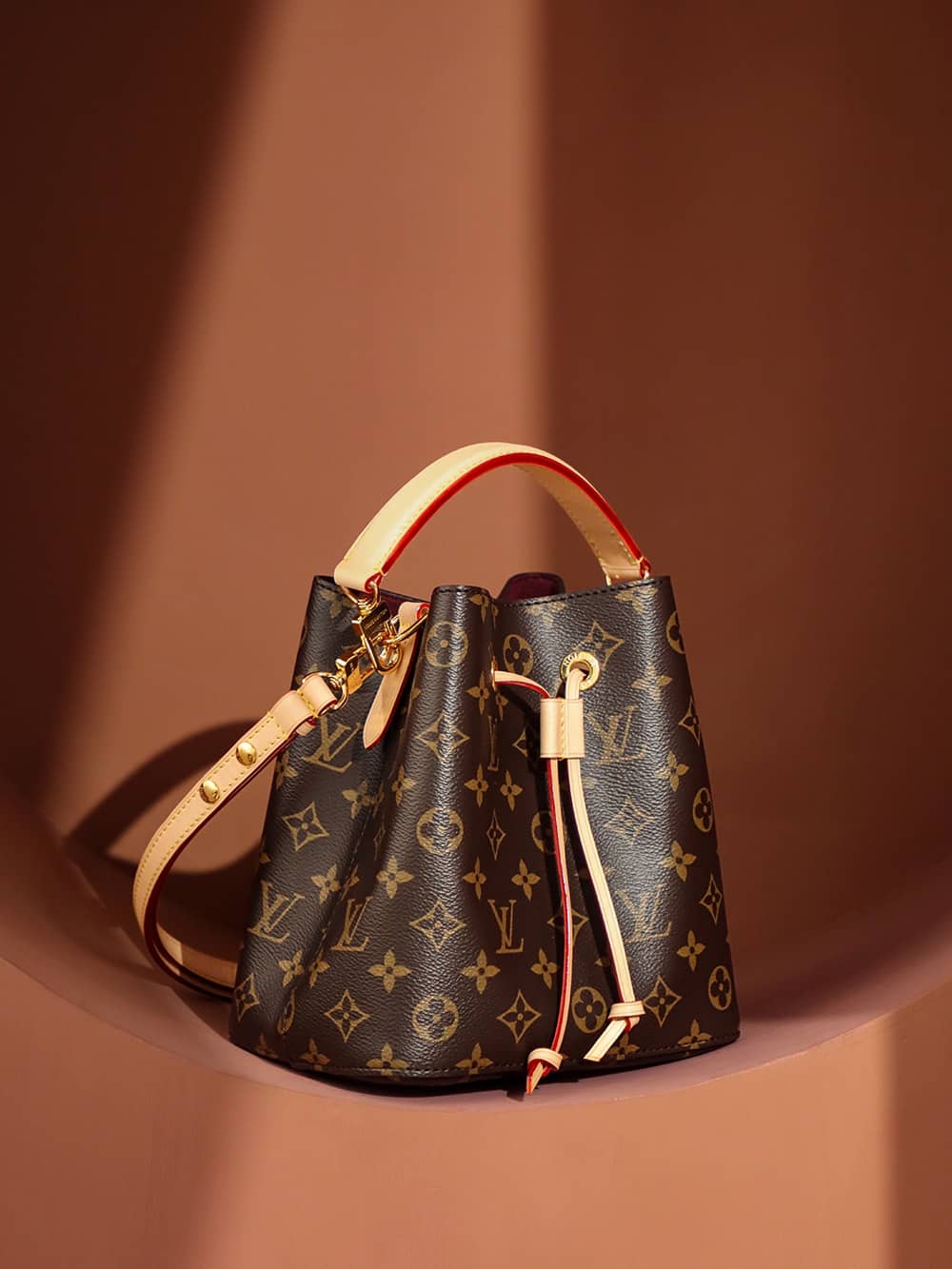 LV NéoNoé BB Monogram