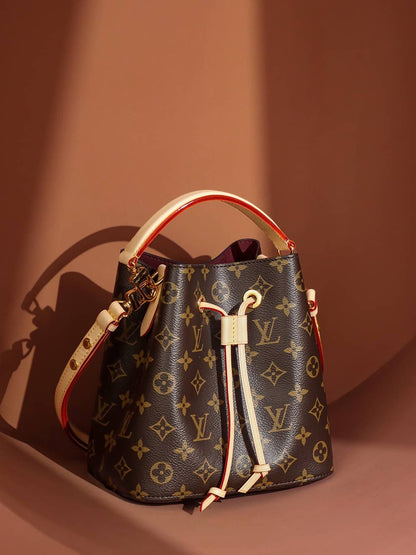 LV NéoNoé BB Monogram