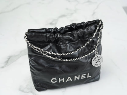 CC 22 Mini Handbag Black