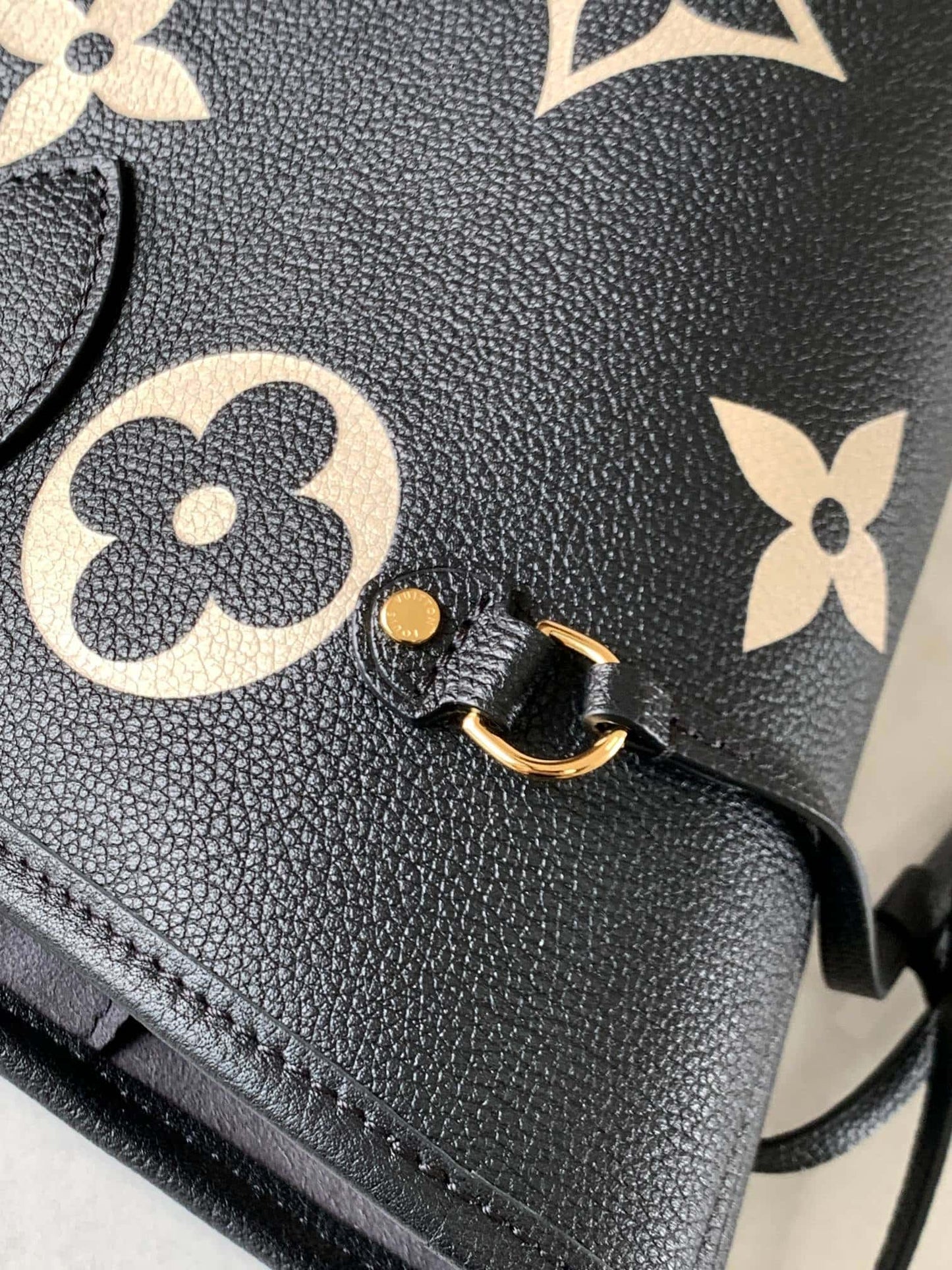 LV Neverfull MM Black/Beige