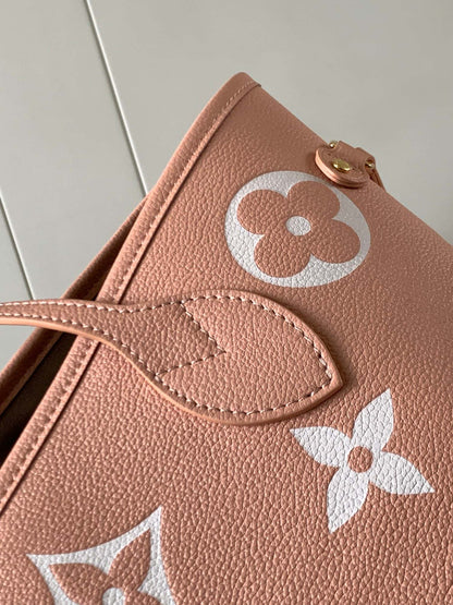LV Neverfull MM Trianon Pink/Crème