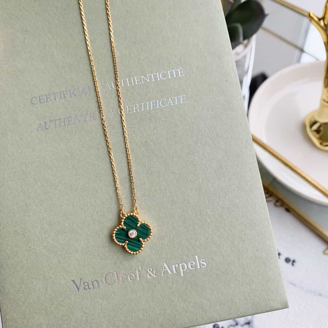 VAN CLEEFS & ARPELS Necklace with Diamond