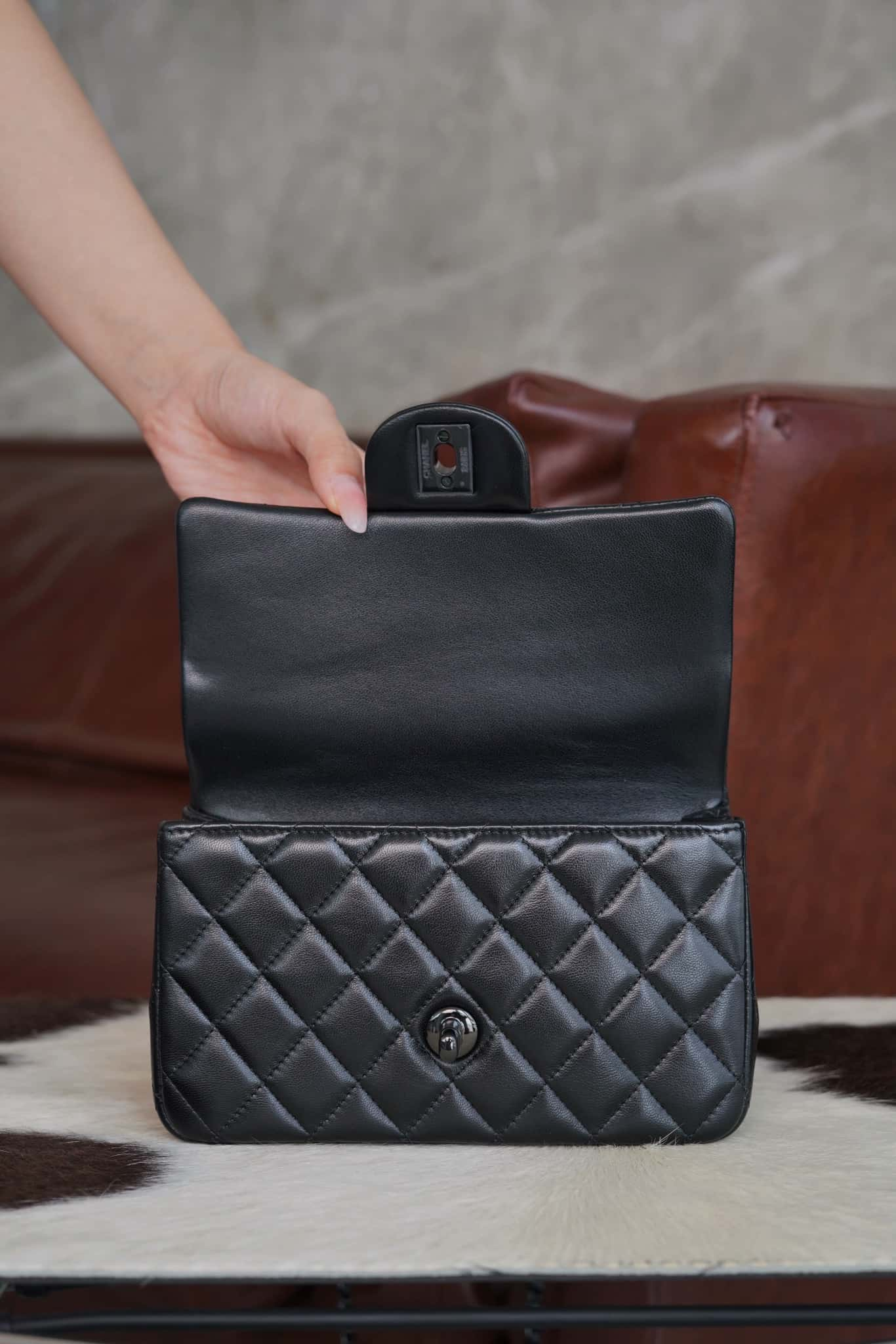 CHANEL Classic Flap So Black