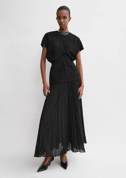 TOTEME Sculpted Drape Top – Crinkled Fabric, Curved Panel Design & Seamless Back Zip