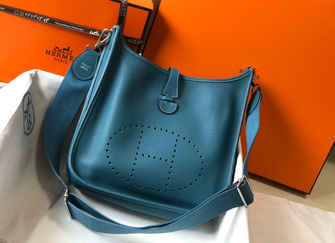 HERMES Evelyne Bag Ocean Blue