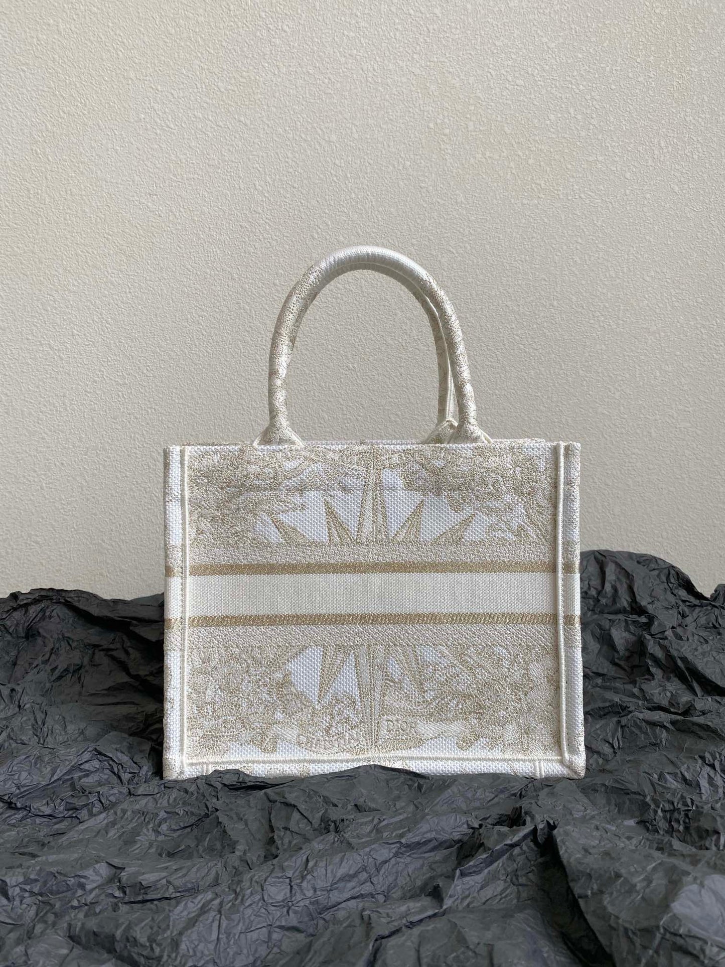 DIOR Book Tote Small Dior Rêve d'Infini Embroidery with Gold-Tone Metallic Thread