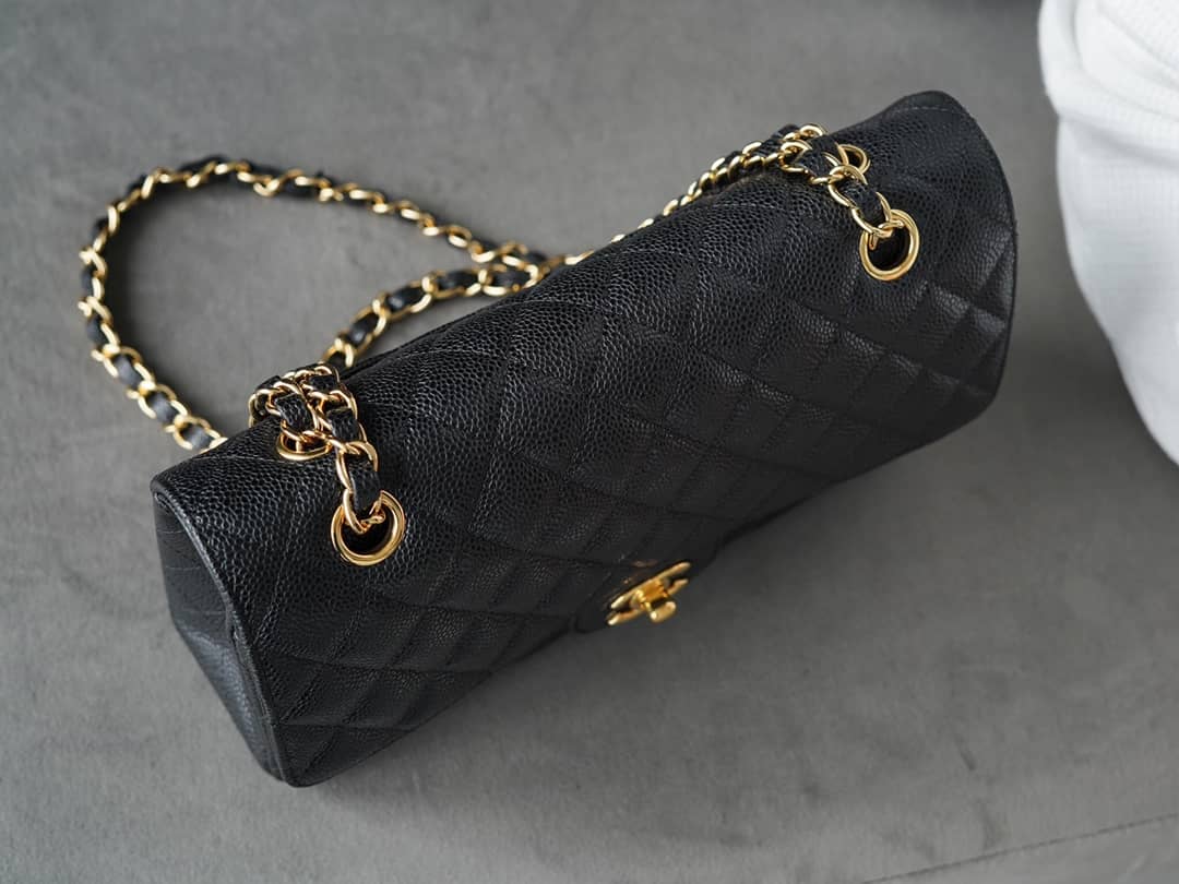 CHANEL Classic Flap Bag Black