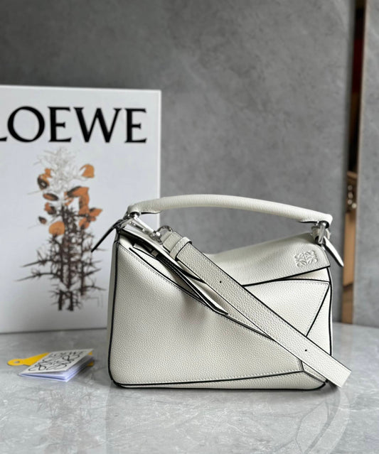 LOEWE Puzzle Bag White