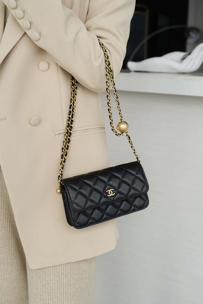 CHANEL Flap Phone Holder with Chain Black